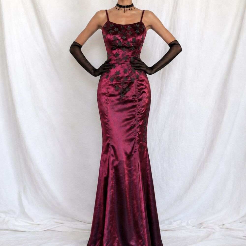 Vintage Y2K Burgundy Red Satin Beaded Fit Flared Maxi Formal Prom Dress Size S